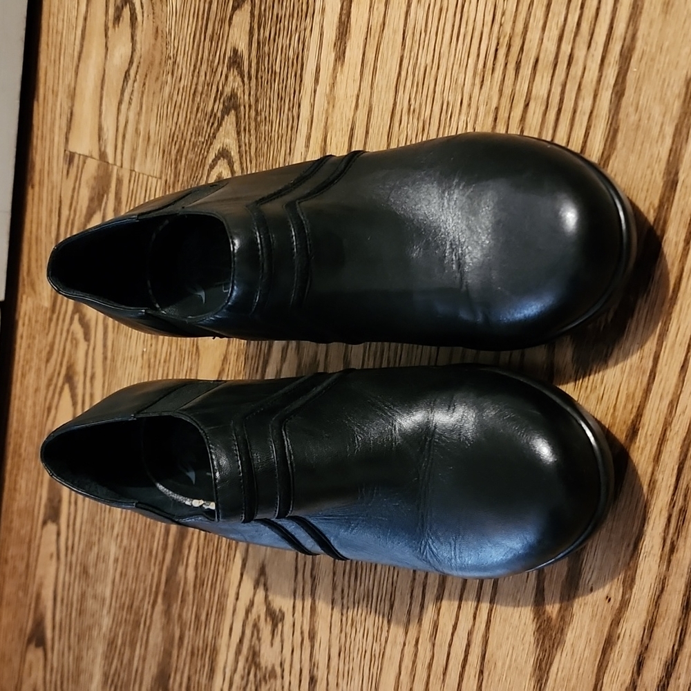 Never worn Dansko shoe boots